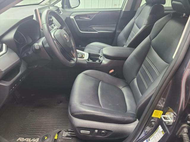 2020 Toyota RAV4 XLE Premium