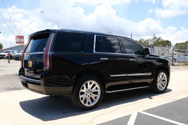 2016 Cadillac Escalade Luxury Collection