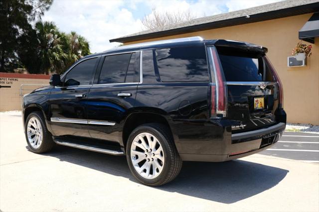 2016 Cadillac Escalade Luxury Collection
