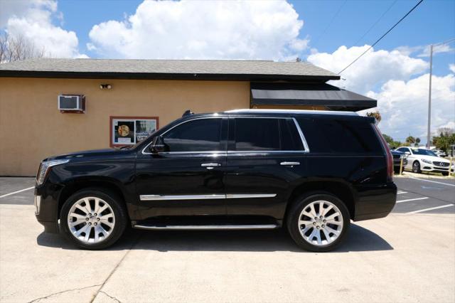 2016 Cadillac Escalade Luxury Collection
