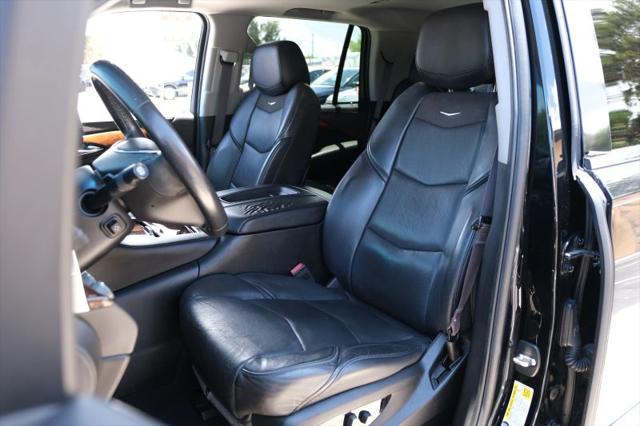 2016 Cadillac Escalade Luxury Collection
