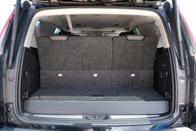 2016 Cadillac Escalade Luxury Collection
