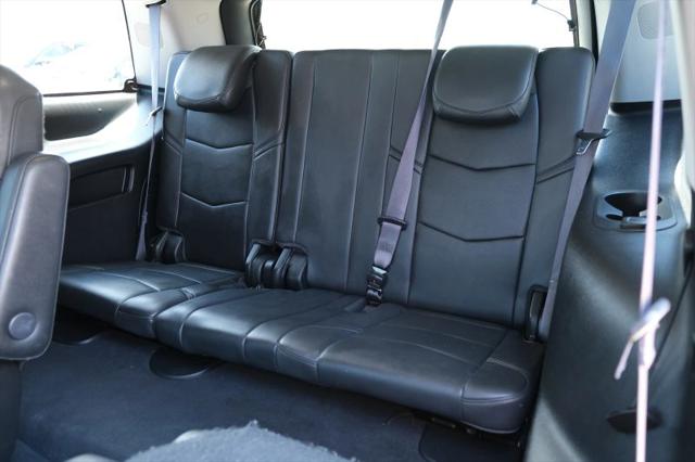2016 Cadillac Escalade Luxury Collection