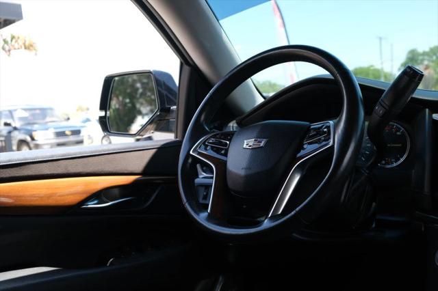 2016 Cadillac Escalade Luxury Collection