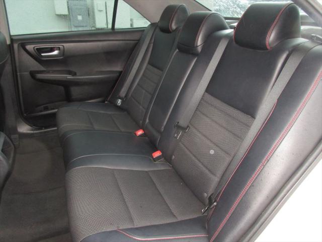 2017 Toyota Camry SE