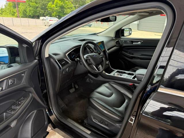 2021 Ford Edge Titanium