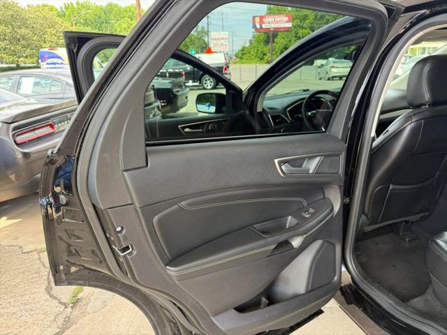 2021 Ford Edge Titanium