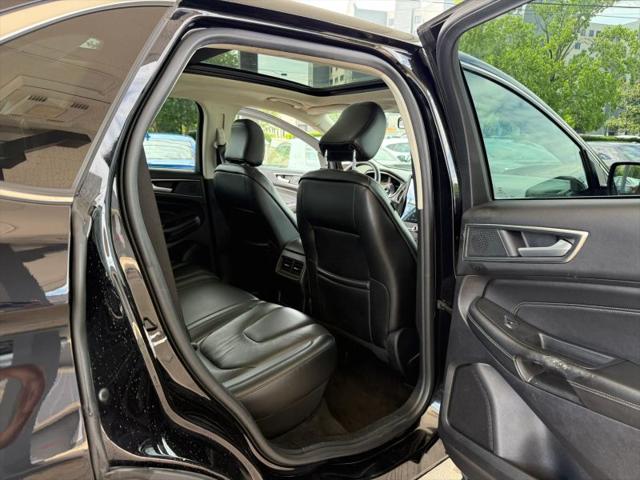2021 Ford Edge Titanium