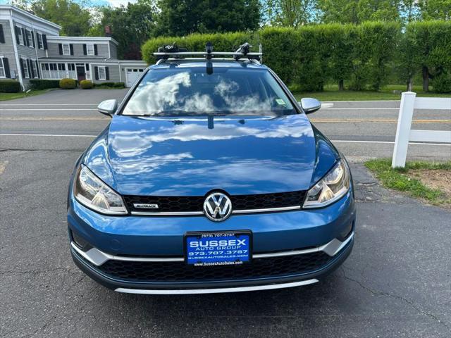 2017 Volkswagen Golf Alltrack TSI S