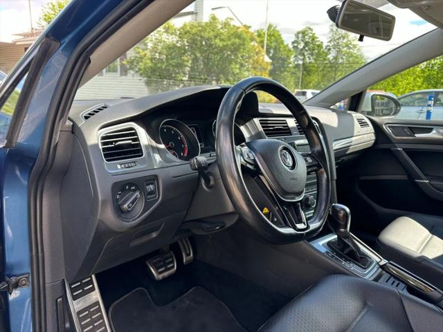 2017 Volkswagen Golf Alltrack TSI S