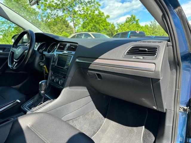 2017 Volkswagen Golf Alltrack TSI S