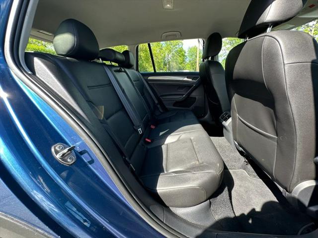 2017 Volkswagen Golf Alltrack TSI S