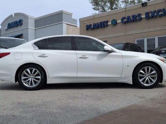 2015 INFINITI Q50 Premium