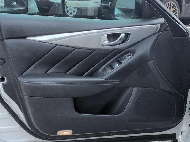 2015 INFINITI Q50 Premium