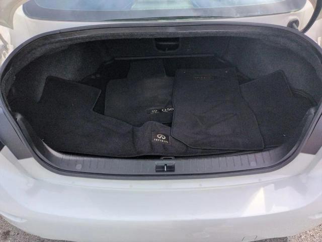 2015 INFINITI Q50 Premium