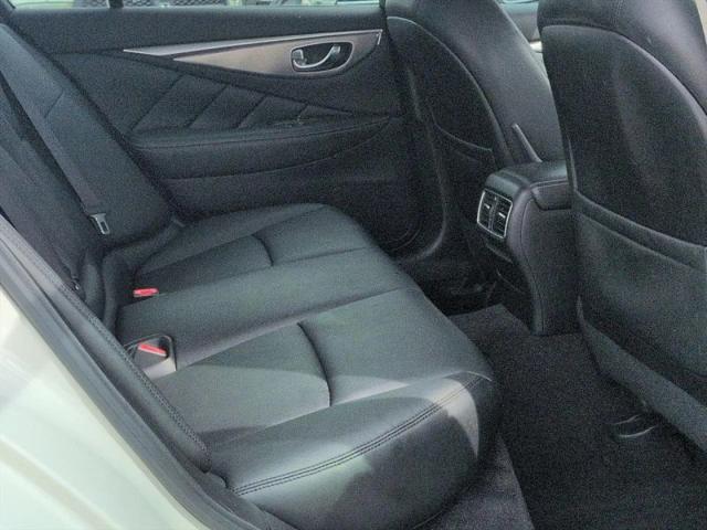 2015 INFINITI Q50 Premium
