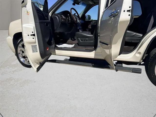 2013 Cadillac Escalade Luxury