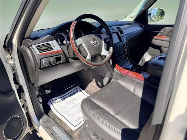 2013 Cadillac Escalade Luxury