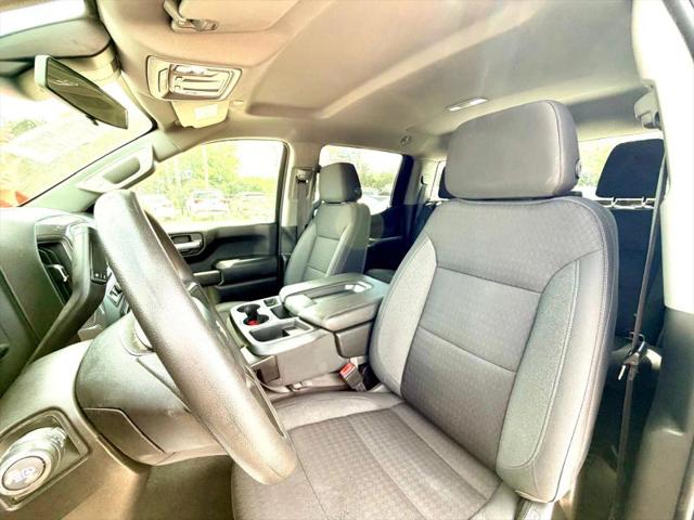 2022 Chevrolet Silverado 1500 2WD Crew Cab Short Bed Custom