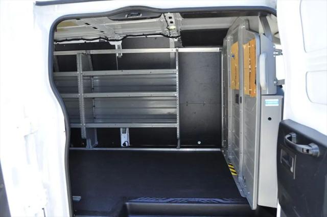 2018 Ford Transit w/60/40 Side Door w/LWB
