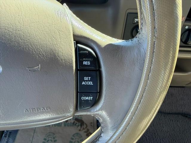 2000 Ford F-250 Base
