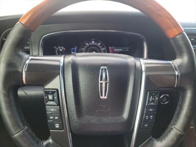 2015 Lincoln Navigator Base