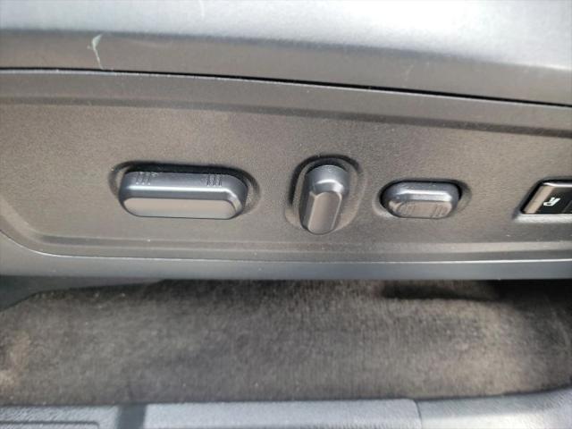 2015 Lincoln Navigator Base