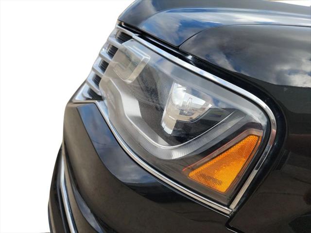 2015 Lincoln Navigator Base