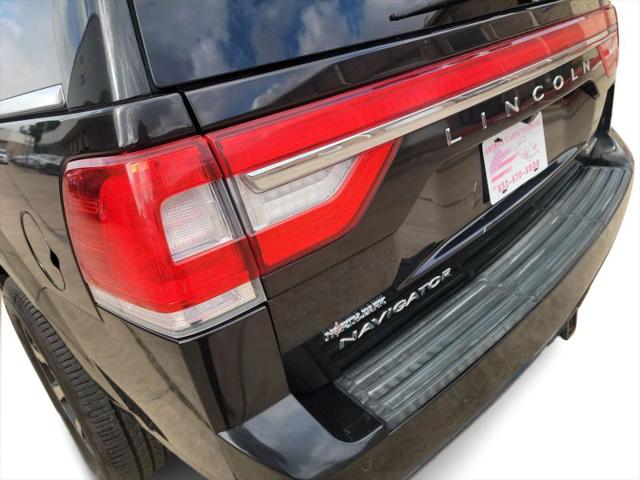 2015 Lincoln Navigator Base