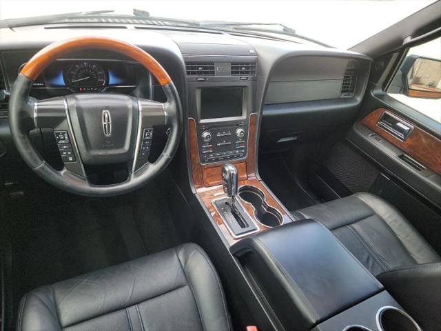 2015 Lincoln Navigator Base