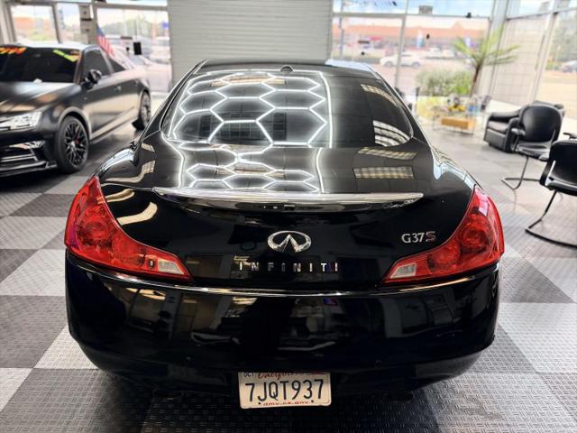 2012 INFINITI G37 Sport