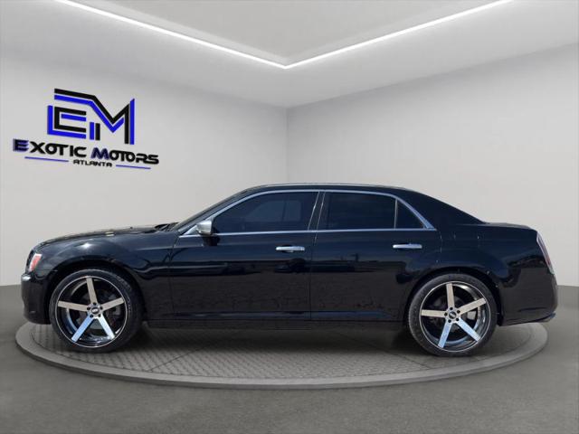 2012 Chrysler 300 Luxury Series