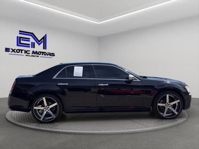 2012 Chrysler 300 Luxury Series