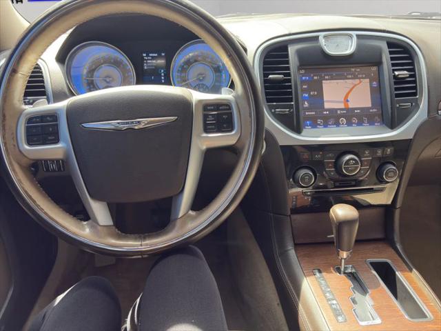 2012 Chrysler 300 Luxury Series