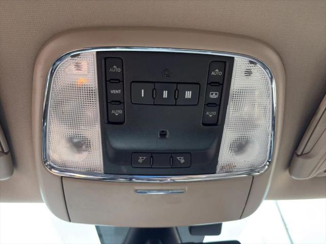 2012 Chrysler 300 Luxury Series