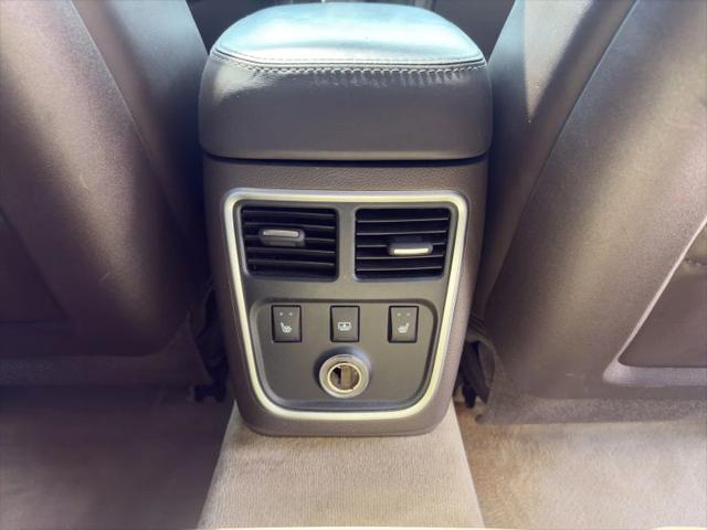 2012 Chrysler 300 Luxury Series