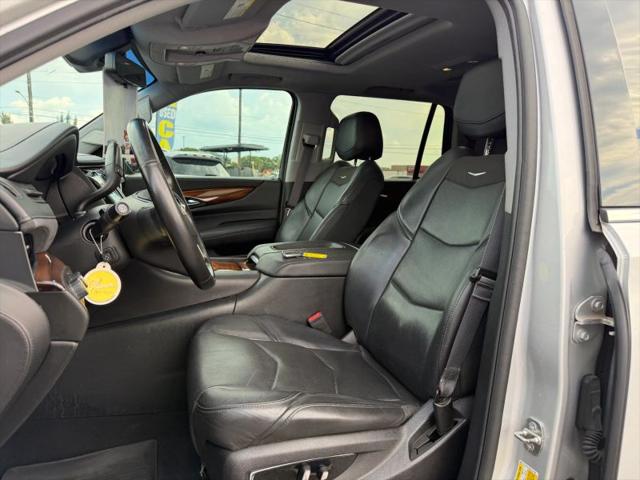 2017 Cadillac Escalade Luxury