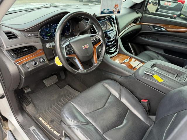 2017 Cadillac Escalade Luxury