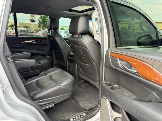 2017 Cadillac Escalade Luxury