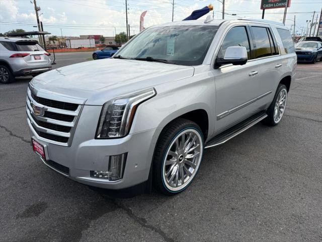 2017 Cadillac Escalade Luxury