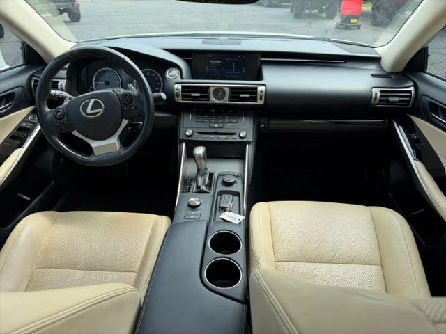 2015 Lexus IS 250 Crafted Line