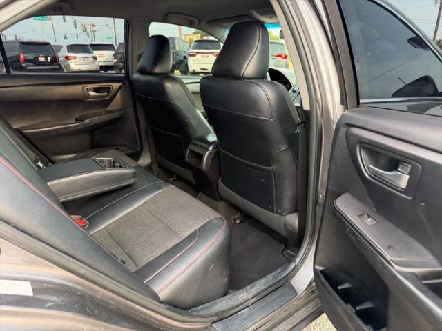 2017 Toyota Camry SE