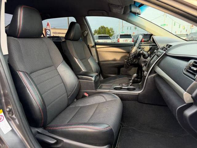 2017 Toyota Camry SE