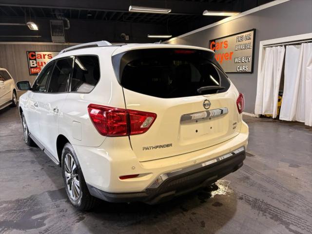 2018 Nissan Pathfinder SV