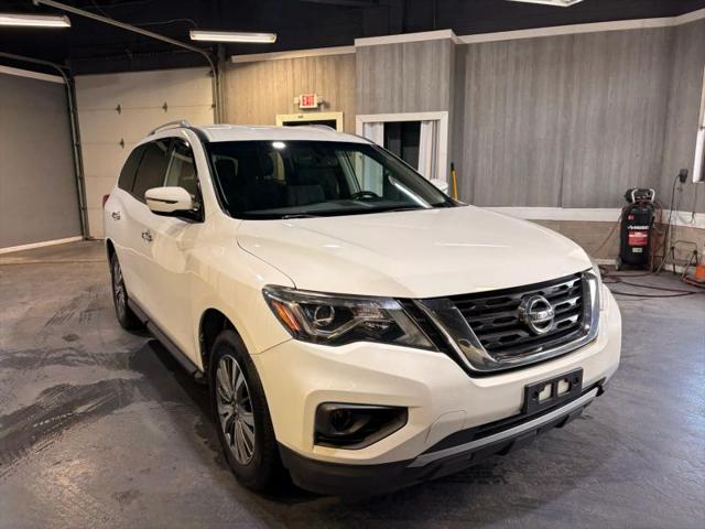 2018 Nissan Pathfinder SV