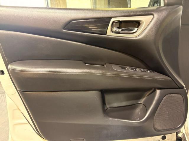 2018 Nissan Pathfinder SV