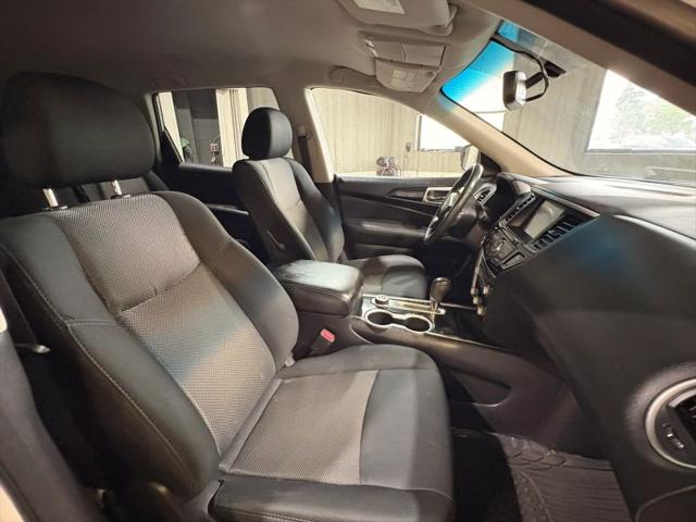 2018 Nissan Pathfinder SV