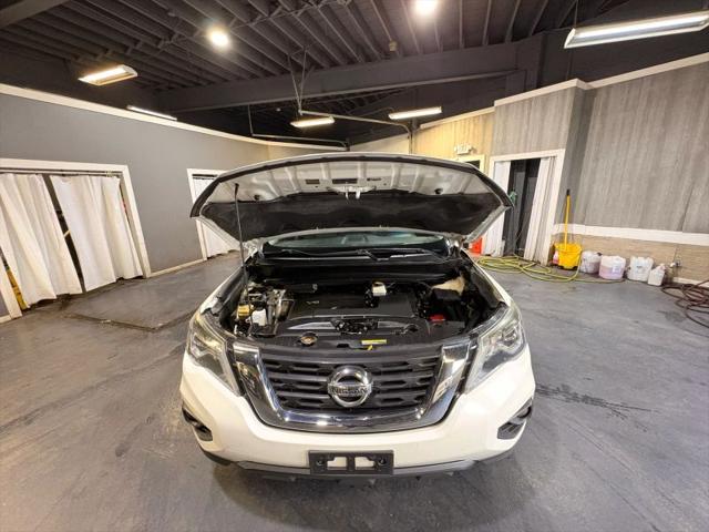 2018 Nissan Pathfinder SV