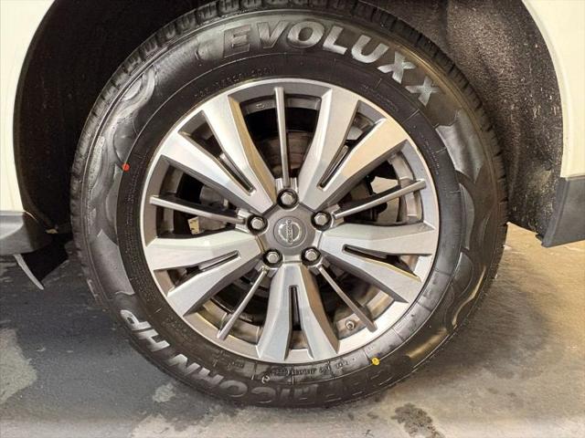 2018 Nissan Pathfinder SV