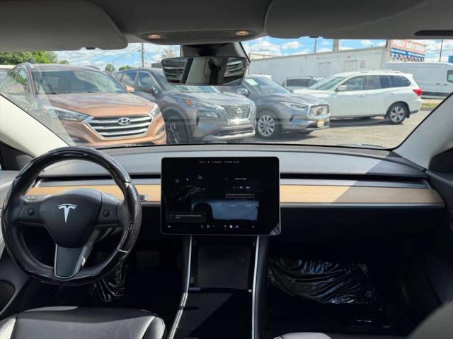 2020 Tesla Model 3 Standard Range Rear-Wheel Drive